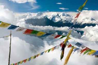 Langtang Ganesh Dharma için dua bayrakları ile görüntüleyin.