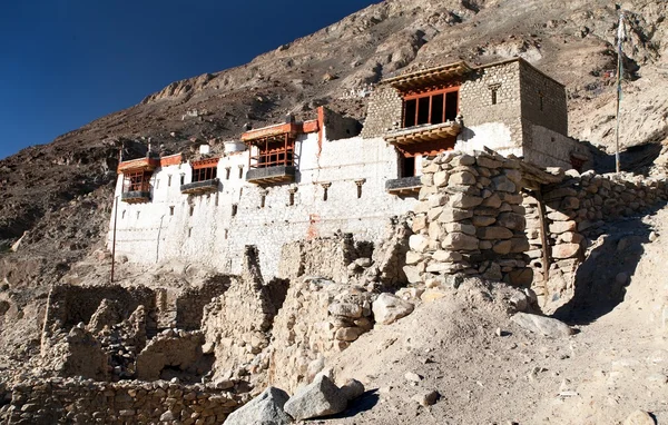 Ruinerna av slottet i Tiger, Nubra valley — Stockfoto