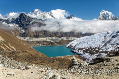Everest Dağı, Lhotse Zirvesi, Ngozumba Buzulu, Gokyo Gölü ve Renjo La Geçidi köyü, Khumbu Vadisi, Sagarmatha Ulusal Parkı, Nepal himalaya Dağı