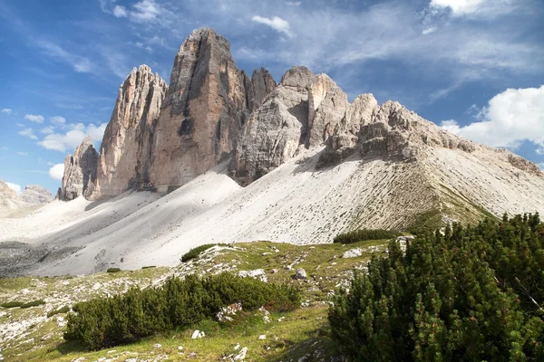 Drei Zinnen o Tre Cime di Lavaredo, Alpes Italianos — Foto de Stock