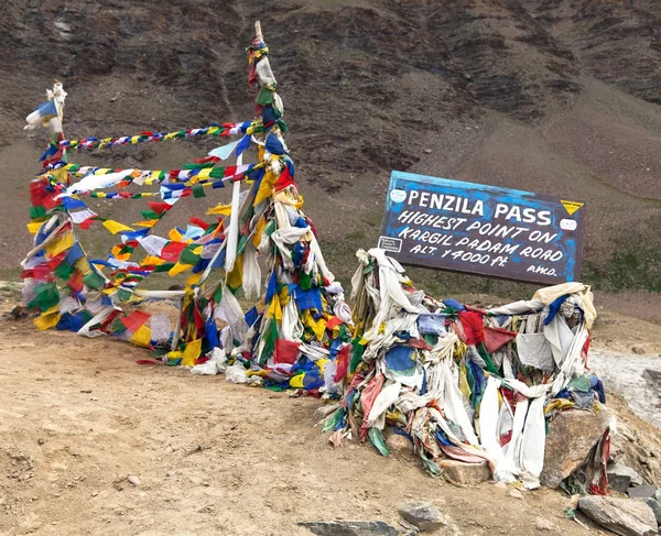 Penzila pass - highest point on Kargil - Padum road — ストック写真