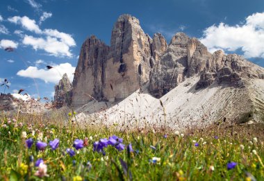 Drei Zinnen veya Tre Cime di Lavaredo, İtalyan Alpleri
