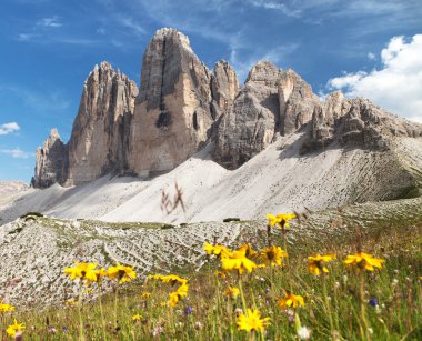 Drei Zinnen veya Tre Cime di Lavaredo, İtalyan Alpleri