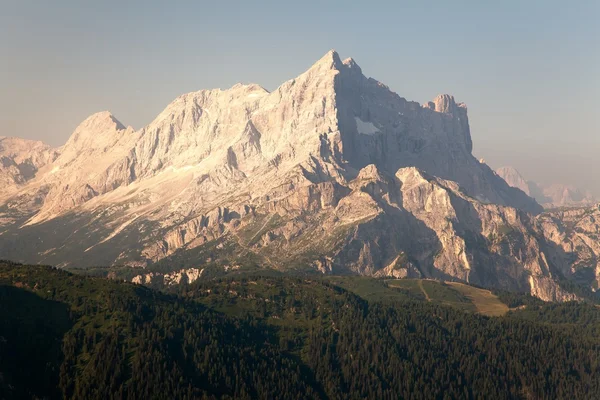 Vista da manhã do Monte Civetta — Fotografia de Stock