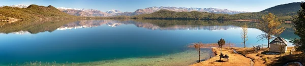 Vista panorámica del lago Rara Daha o Mahendra Tal — Foto de Stock