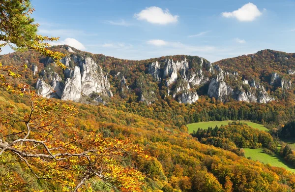 Sulov klippiga bergen - sulovske skaly - Slovakien — Stockfoto