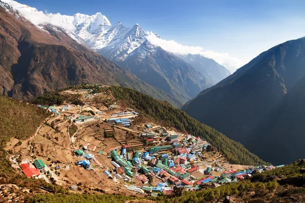 Namche bazar e monte thamserku — Foto Stock