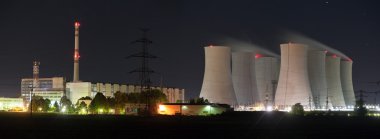 Jaslovske Bohunice güç bitki, Slovakya gece görünümü