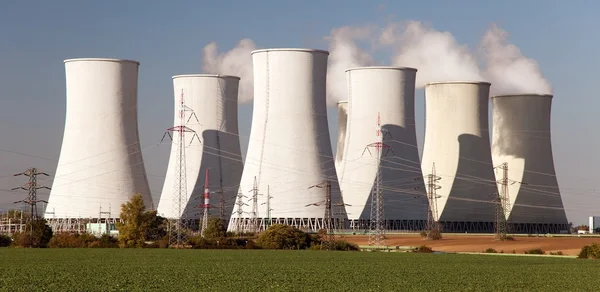 Nükleer enerji tesisleri Jaslovske Bohunice - Slovakya — Stok fotoğraf