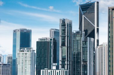 Güneşli bir günde Kuala Lumpur manzarası