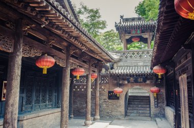 kırmızı Çin kağıt fenerler 