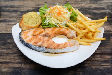 Somon Steak göz lezzetli