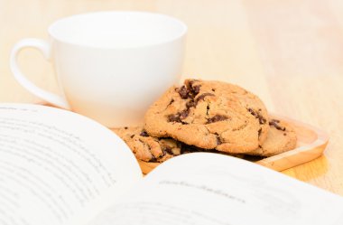 Zaman dinlendirici çikolatalı kurabiye