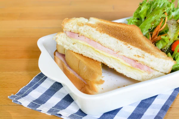 Sandwich au jambon — Photo