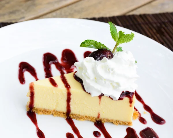 Grape cheese cake — Stock Photo, Image