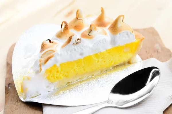 Lemon tart on wooden table — Stock Photo, Image