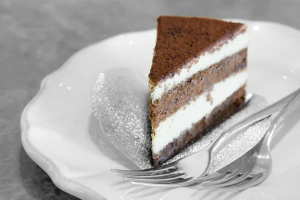 Chocolate mousse cake slice — Stock Photo, Image
