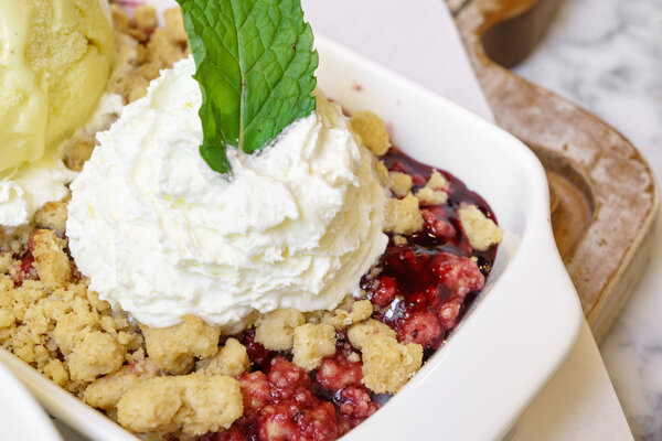 Blueberry Crumble with cream