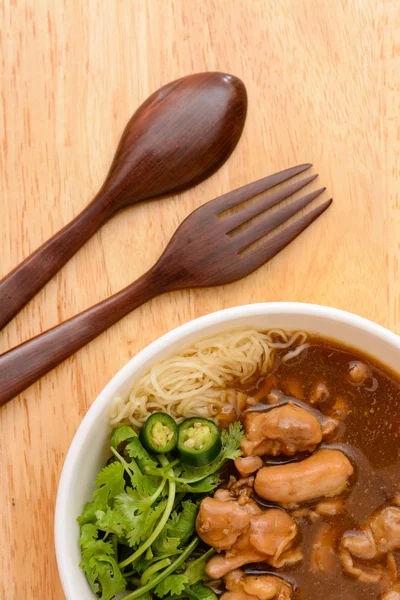 Chinese noodle with chicken gravy sauce — Stock Photo, Image