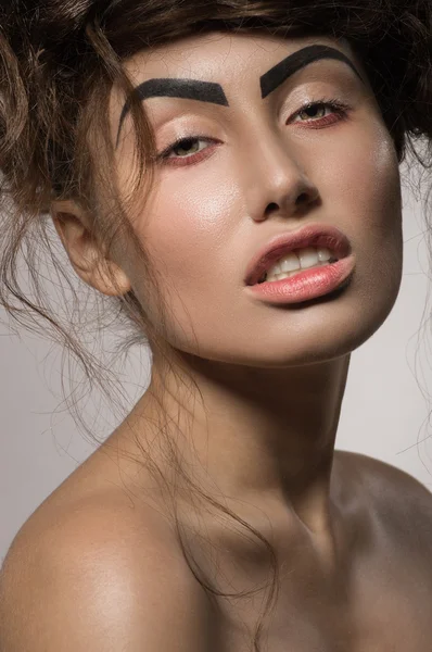 Modemodel mit kreativem Make-up — Stockfoto