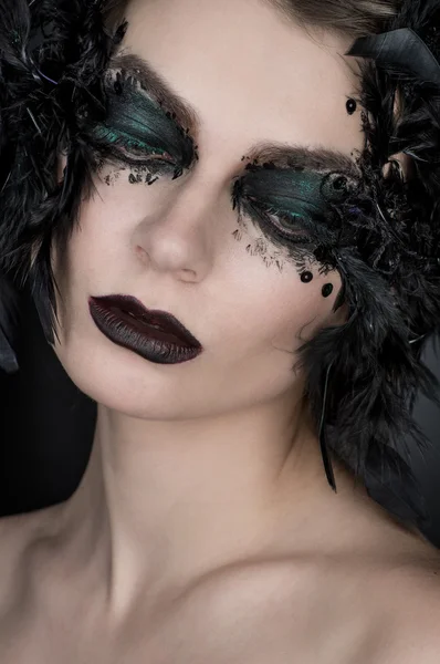 Frau mit kreativem Make-up — Stockfoto