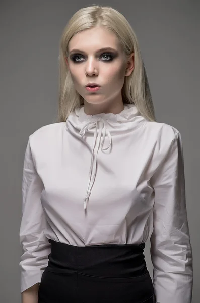 Model in modern outfit — Stock Photo, Image