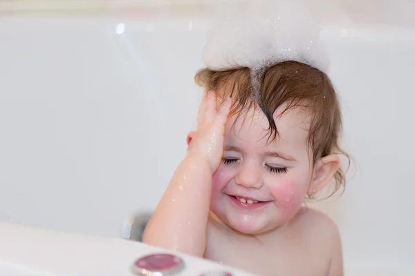 Little girl taking spa bath — Stock Photo, Image