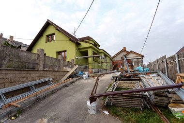 İnşaat ya da kırsal ev tamiri