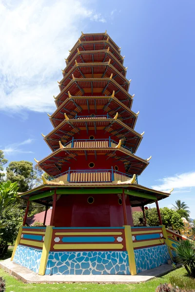 Pagoda Ekayana, Tomohon, Sulawesi Utara — Stock Photo, Image