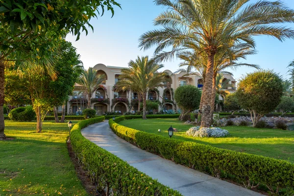 Pathway in Hurgarda resort, Egypt — Stock Photo, Image