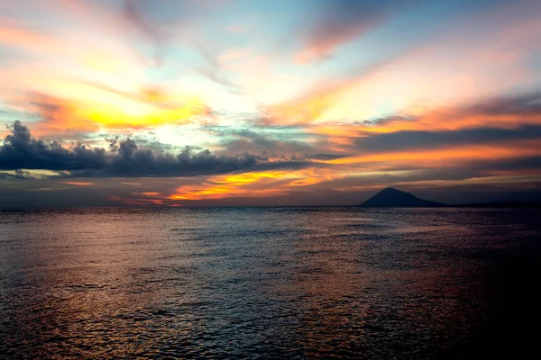 City Manado, North Sulawesi dramatic sky and volcano — Stock Photo, Image