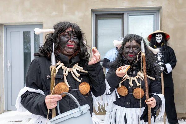 Pública República Checa Fevereiro 2020 Povos Mascarados Participam Carnaval Masopust — Fotografia de Stock