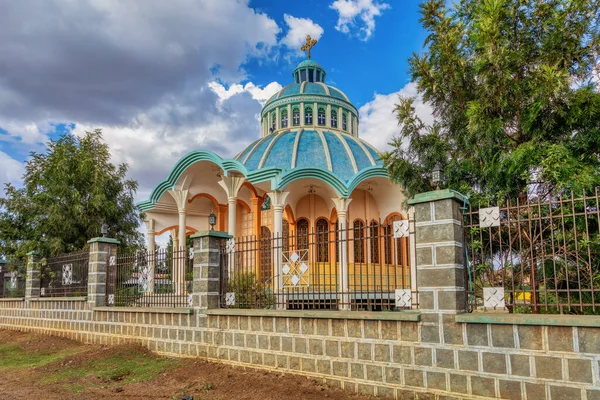 Όμορφη Αρχιτεκτονική Του Medahiniyalem Ορθόδοξη Χριστιανική Εκκλησία Ηλιόλουστη Μέρα Γαλάζιο — Φωτογραφία Αρχείου