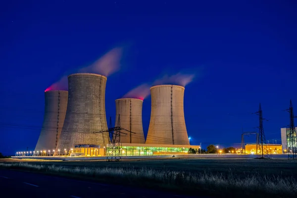 Foto Nocturna Central Nuclear Por Noche Dukovany República Checa — Foto de Stock