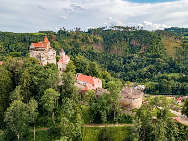 Bela Vista Aérea Cênica Histórico Medieval Castelo Pernstejn República Checa — Fotografia de Stock