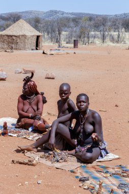 Hatıra Eşyası geleneksel Villa Satılık Himba ve Zemba kızla