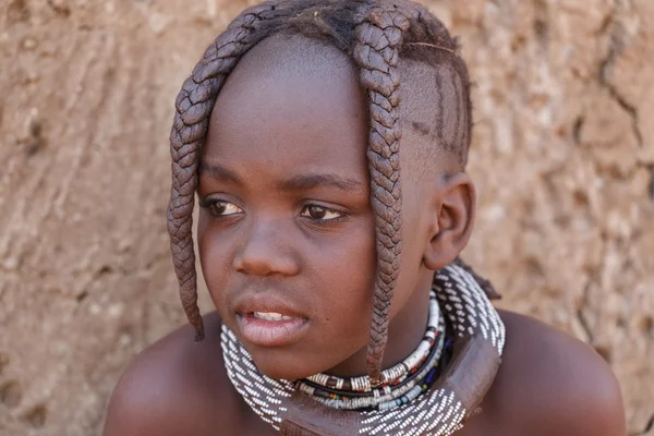 Enfant non identifié tribu Himba en Namibie — Photo