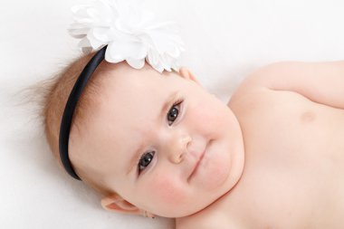 gülümseyen bebek bebek