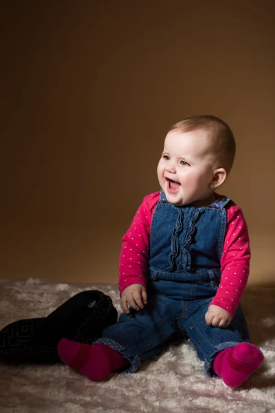 Bebê bebê bebê sorrindo — Fotografia de Stock