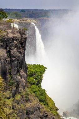 Su sis ile Victoria Şelaleleri