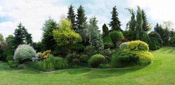 Beautiful spring garden design — Stock Photo, Image