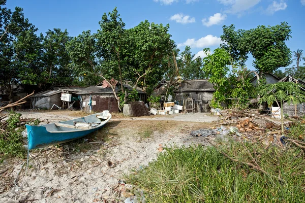 Indonesian house - shack on beach — Stock Photo, Image