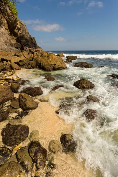 Litoral na ilha de Nusa Penida — Fotografia de Stock