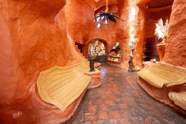 Casa Terracota, the architectural masterpiece and sustainable dwelling designed by Colombian architect Octavio Mendoza Morales in Villa de Leyva, Boyaca, Colombia