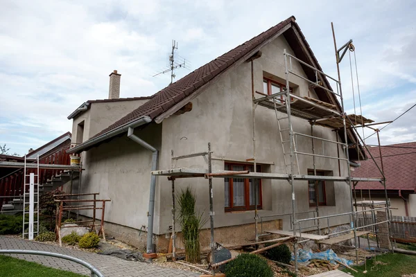 Konstruktion eller reparation av landsbygdens hus — Stockfoto