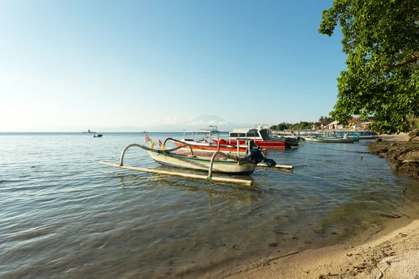 Sand beach with boat, Bali Indonesia — Stock Photo, Image