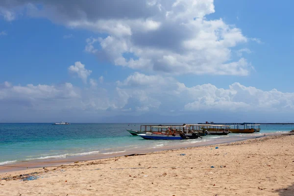 Marzenie plaża z łodzi, Indonezja Bali Nusa Penida Wyspa — Zdjęcie stockowe