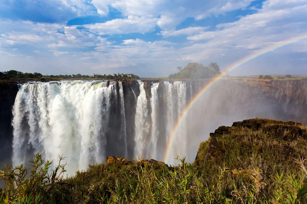 De Victoria falls met rainbow — Stockfoto