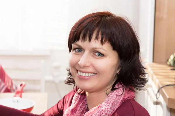 Belleza Retrato de mujer de mediana edad — Foto de Stock