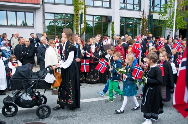 The constitution day' parade in Stavanger, May 2014 — Stock Photo, Image